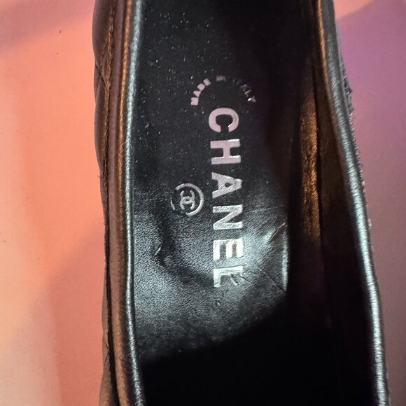 Classic Chanel Quilted Shoes, Mid-Heel - Picture 4 of 12